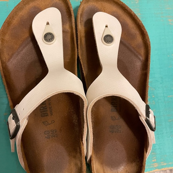 Size 40 white Birkenstock - EUC - Picture 2 of 3